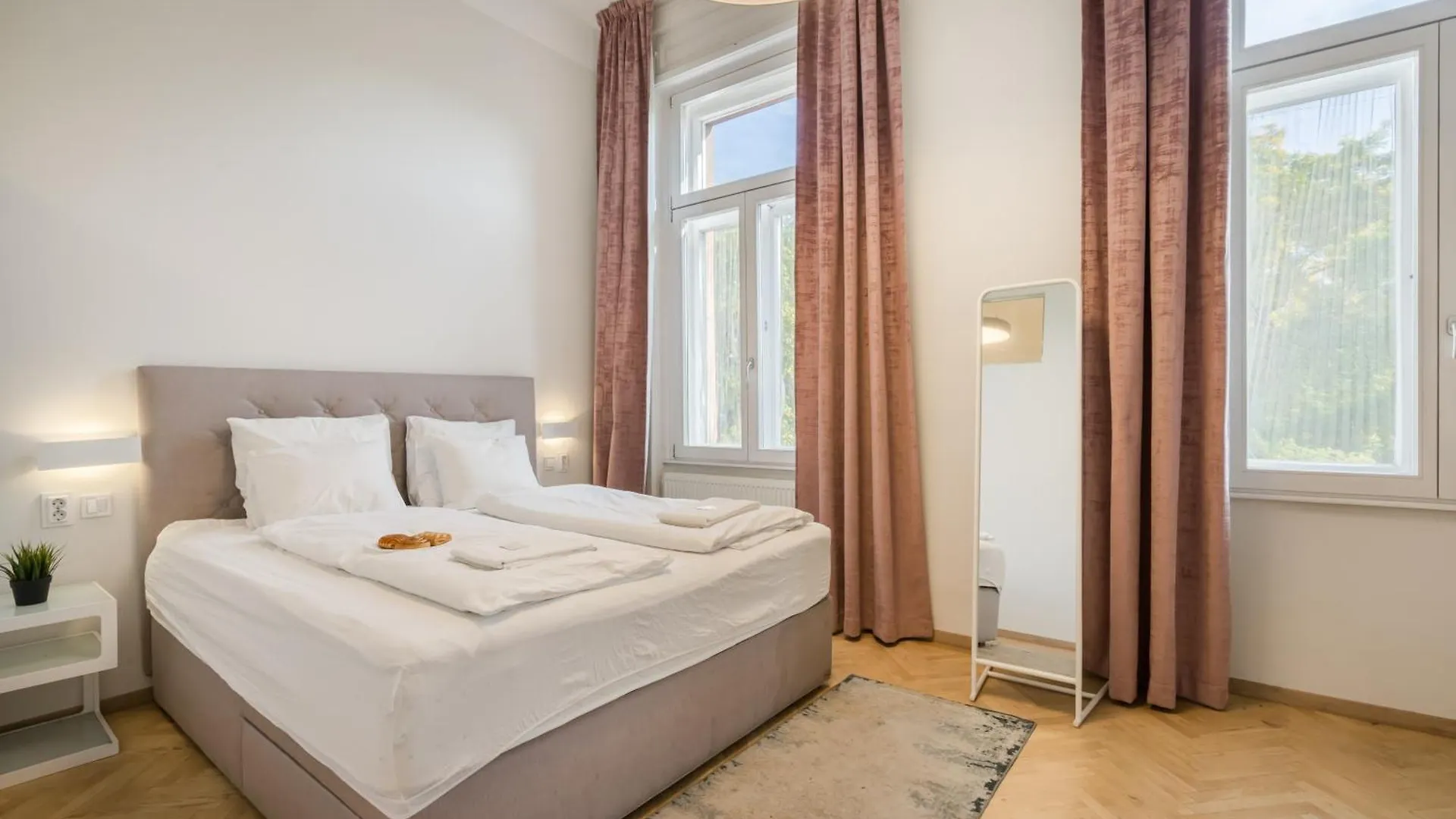 Klauzal City Garden Apartments - 2-Bedroom K24 Budapeszt