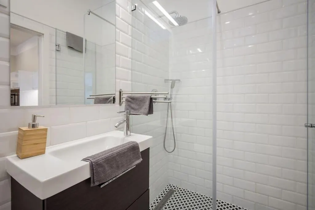 Klauzal City Garden Apartments - 2-Bedroom K24 Budapest 0*,  Ungern