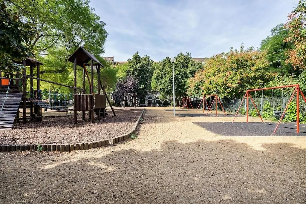 Klauzal City Garden Apartments - 2-Bedroom K24 Budapest