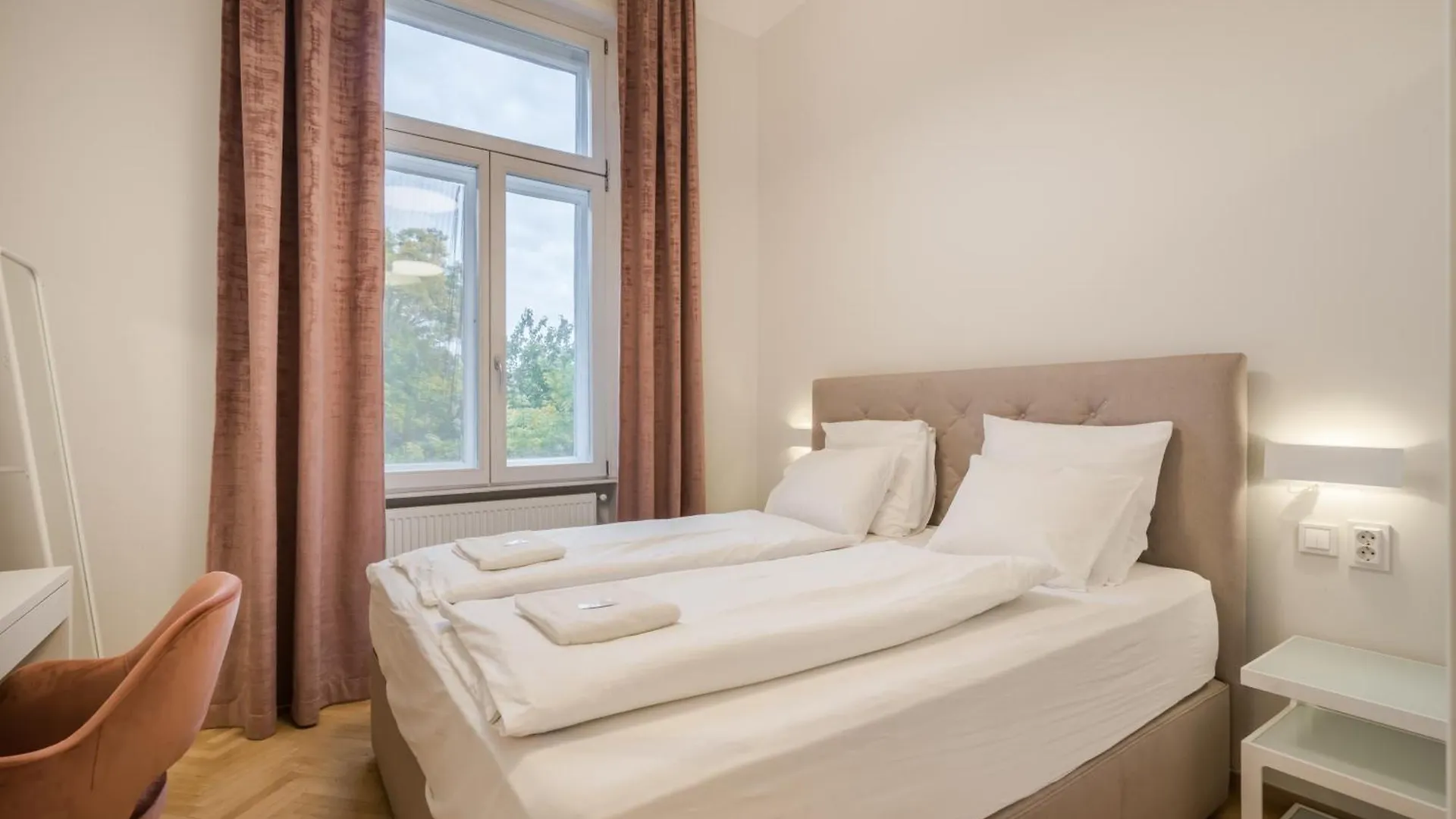 Klauzal City Garden Apartments - 2-Bedroom K24 Budapest