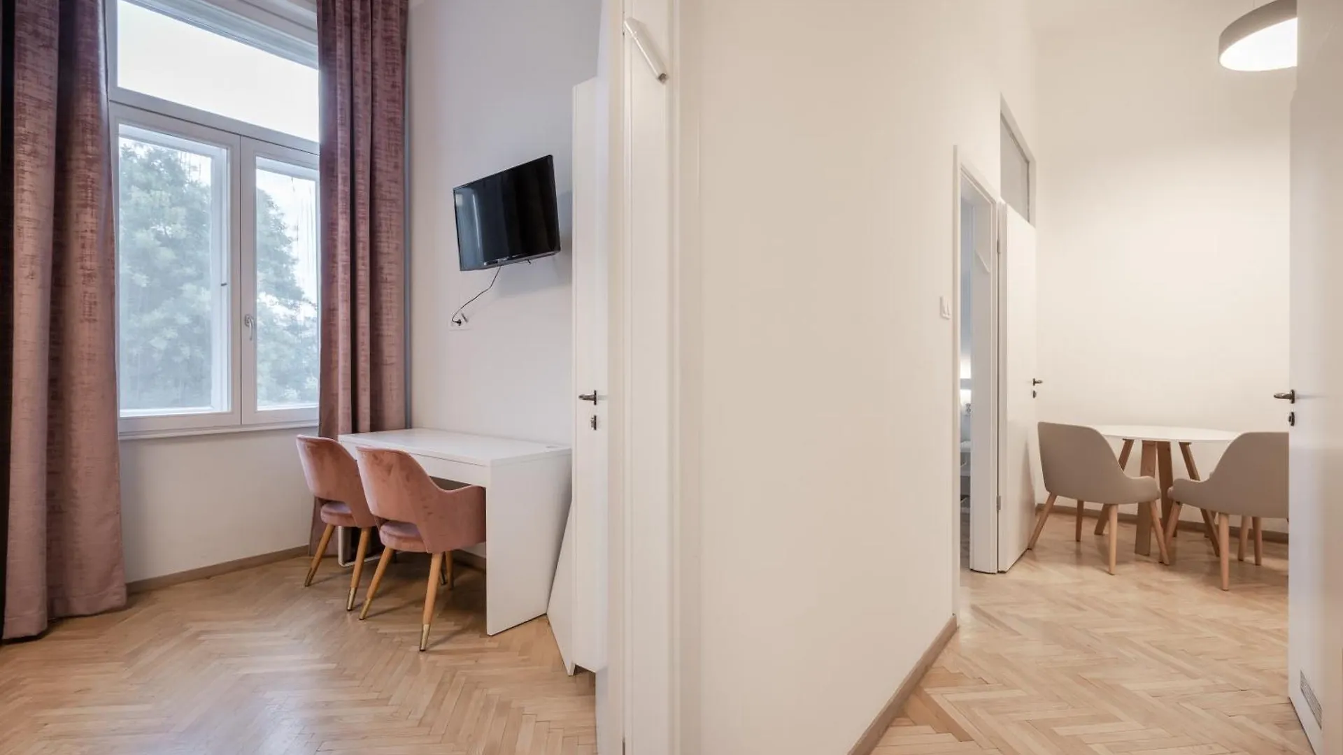 Klauzal City Garden Apartments - 2-Bedroom K24 Budapest 0*,  Ungern
